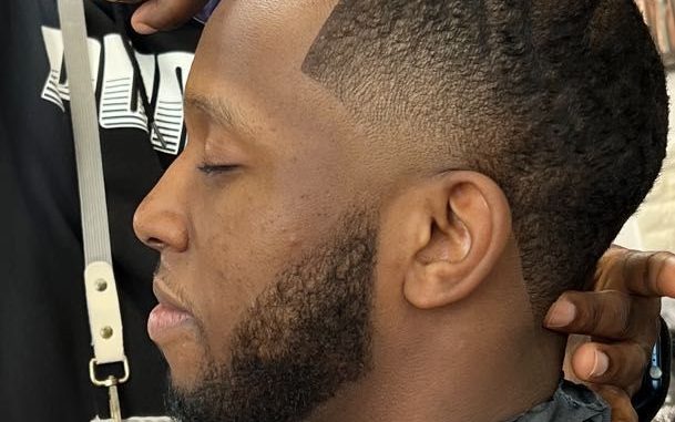 Mikz The Barber