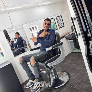Photo from Dee Cuts 3