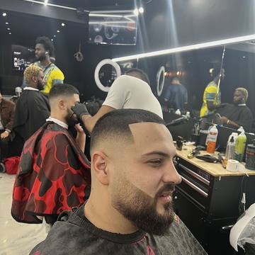 Photo from Oni The Barber 4