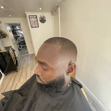 Photo from Top-Notch Barber Wayne 4